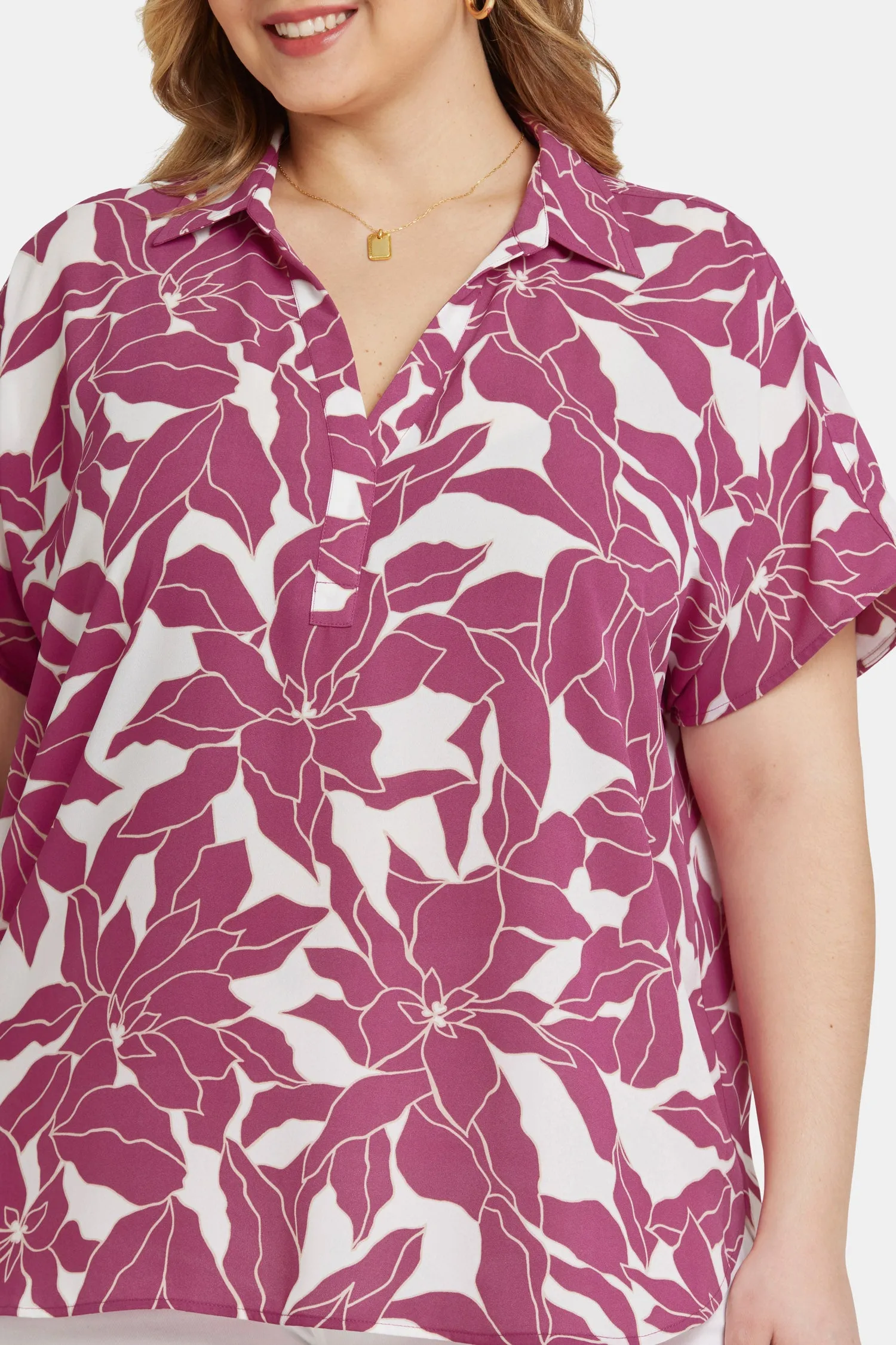 Becky Short Sleeved Blouse In Plus Size - Adonia