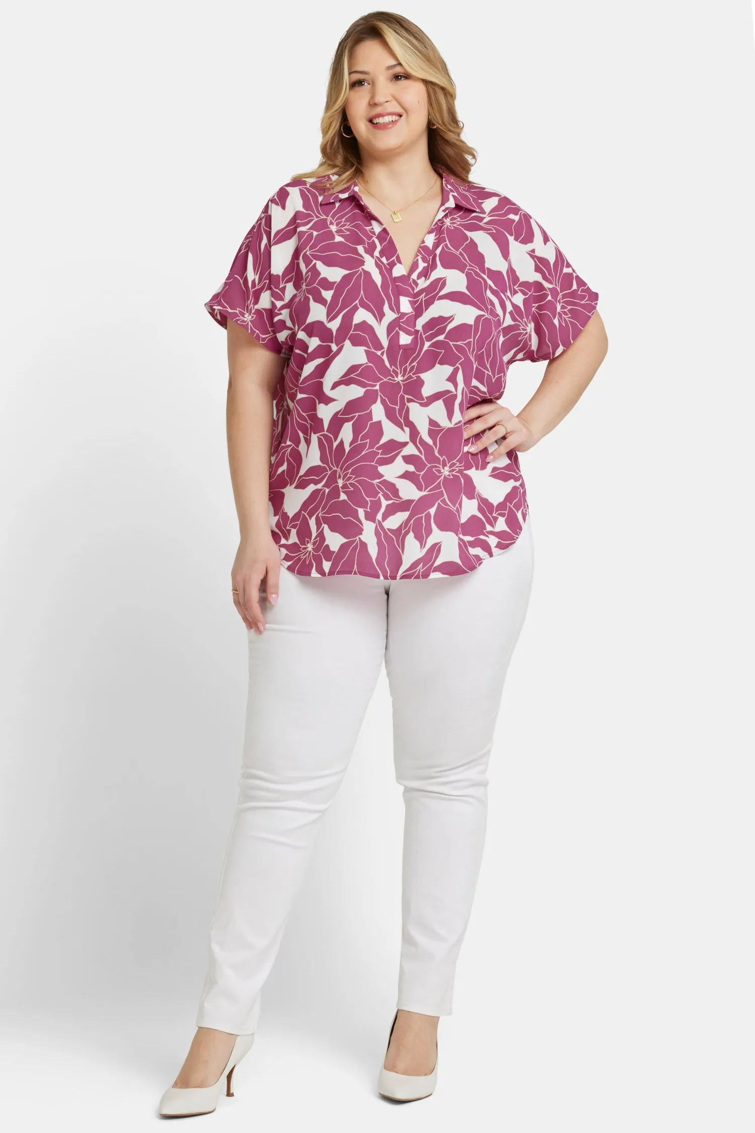 Becky Short Sleeved Blouse In Plus Size - Adonia