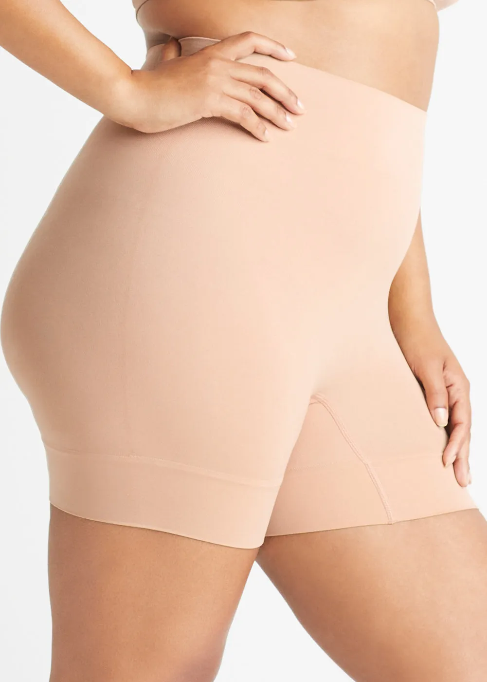 Bria Comfortably Curved Smoothing Short - Seamless