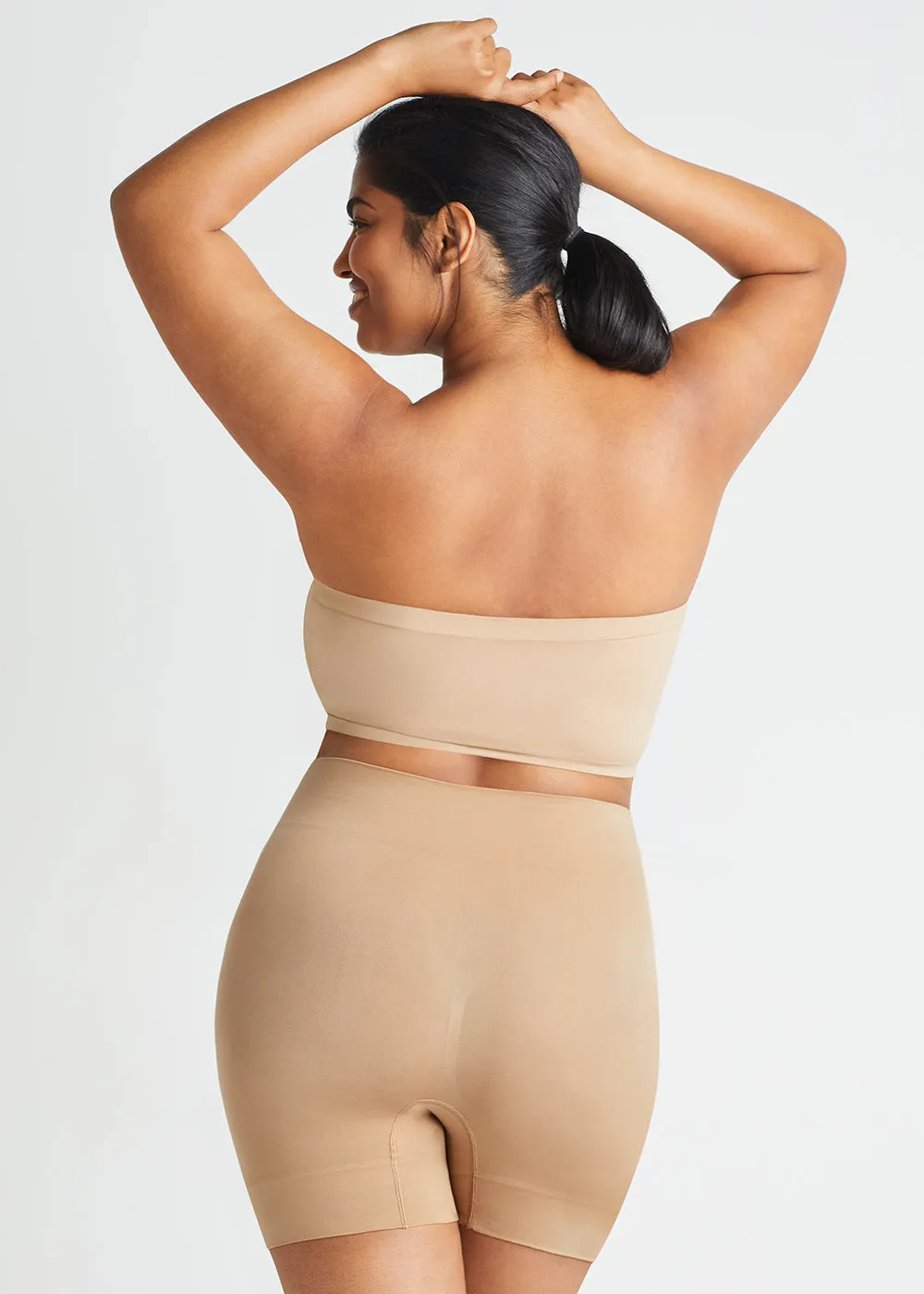 Bria Comfortably Curved Smoothing Short - Seamless