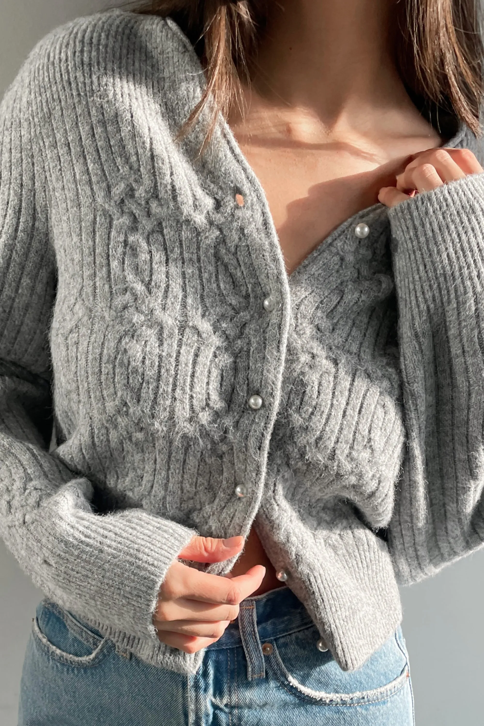 CABLE KNIT CARDIGAN WITH PEARL BUTTONS