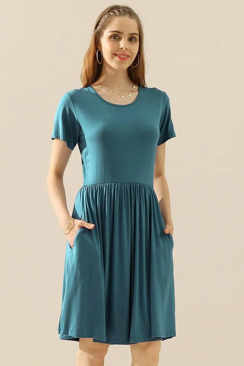 CREWNECK SHIRRED FLOWY SWING SHORT SLEEVE DRESSES