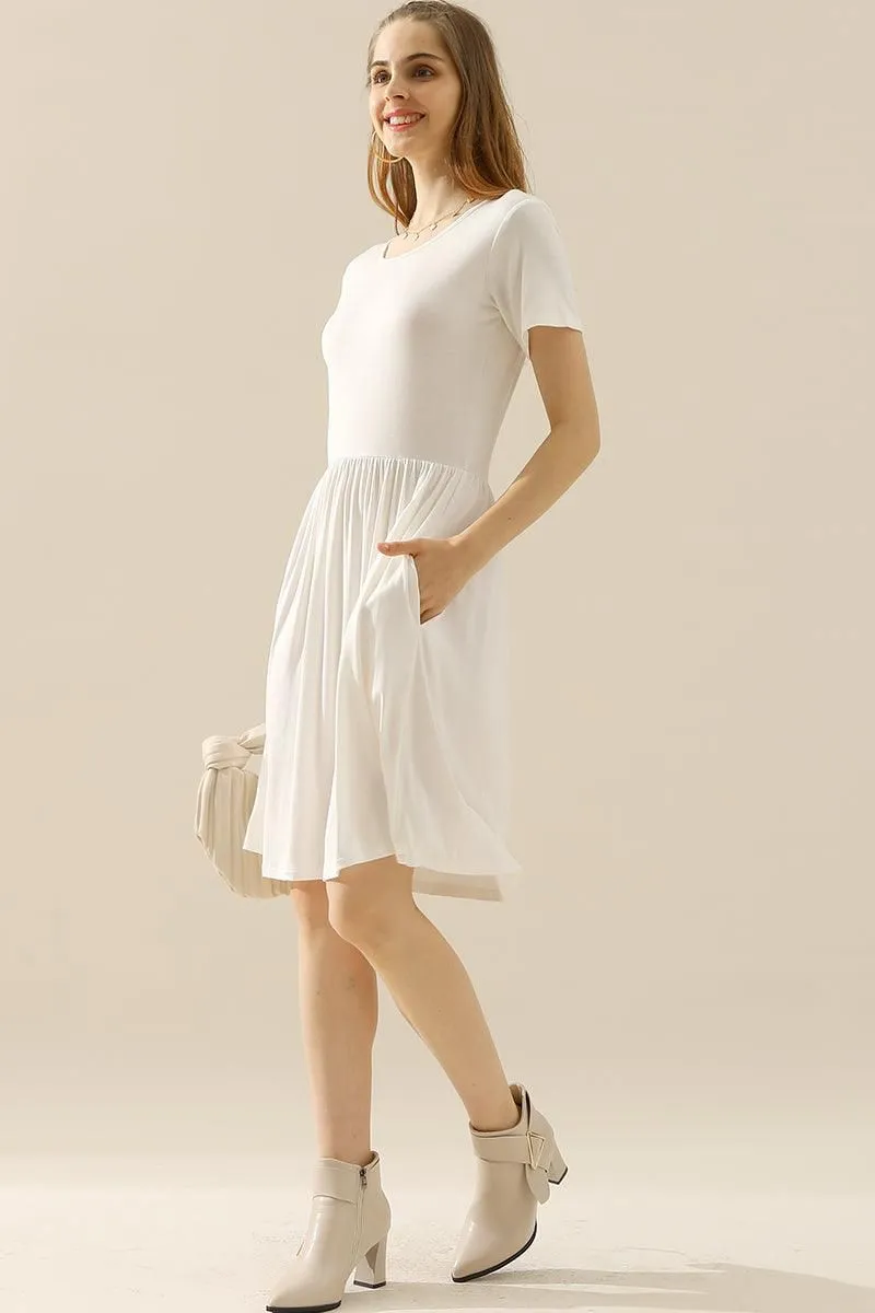 CREWNECK SHIRRED FLOWY SWING SHORT SLEEVE DRESSES