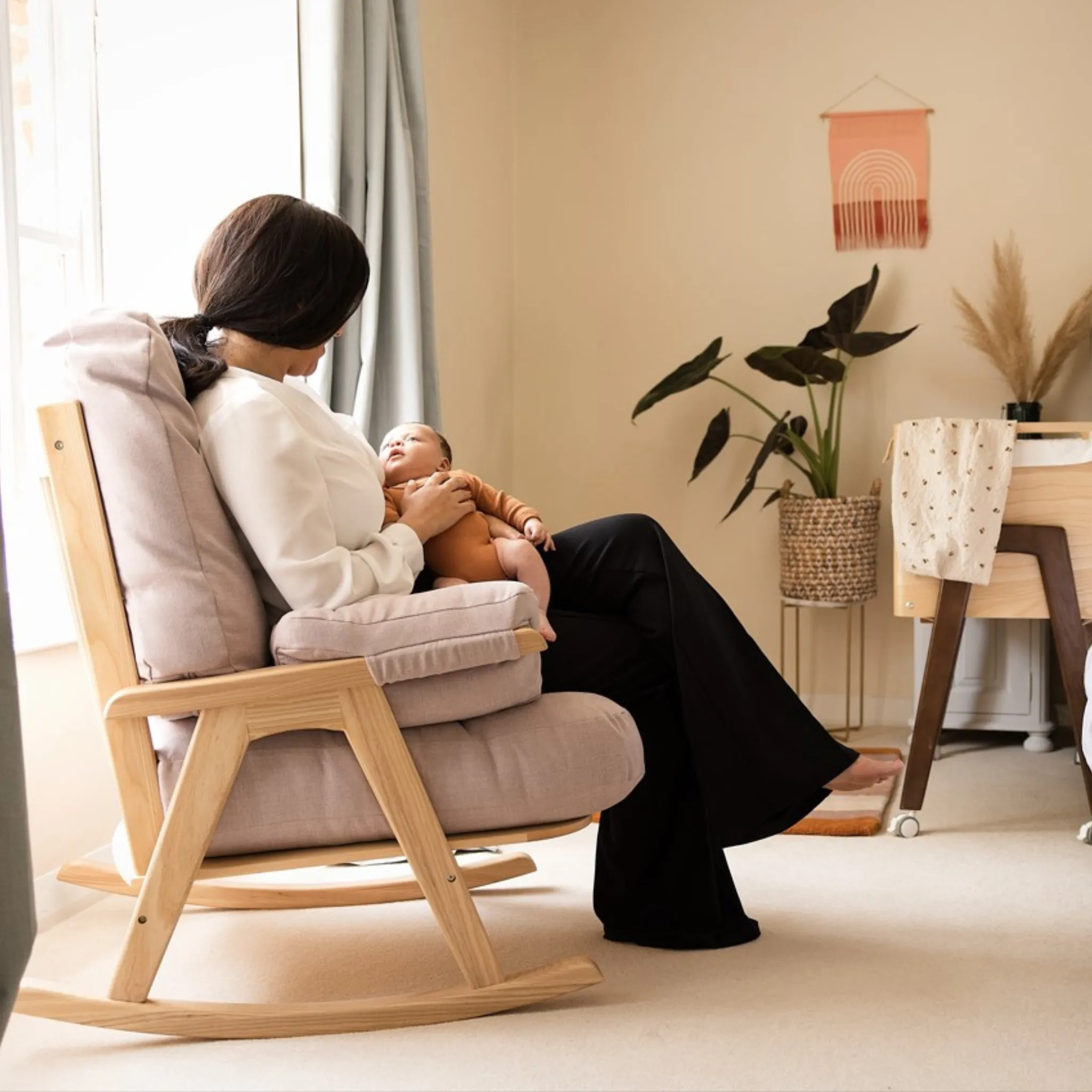 Gaia Baby | Hera Rocking & Nursing Chair