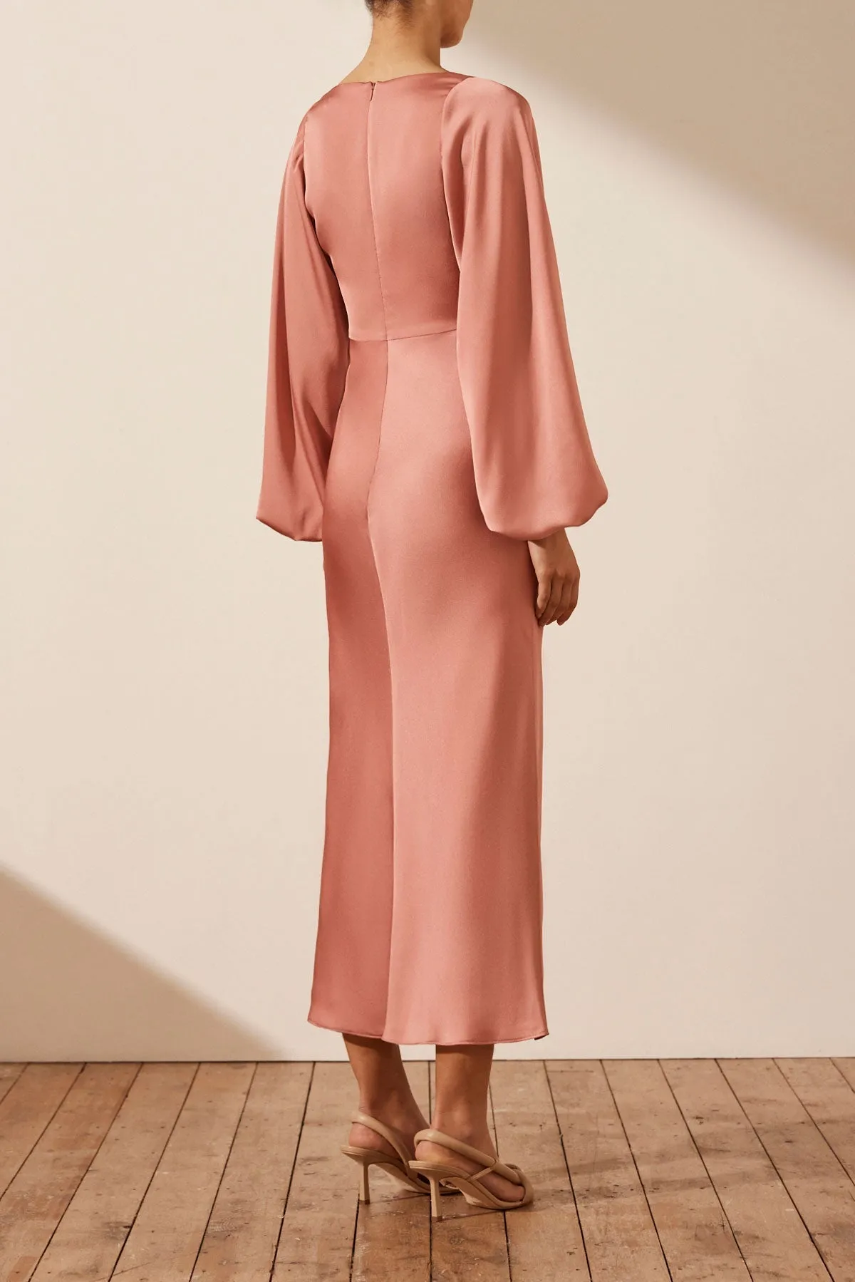 LUXE BALLOON SLEEVE KNOT FRONT MIDI DRESS - ROSE