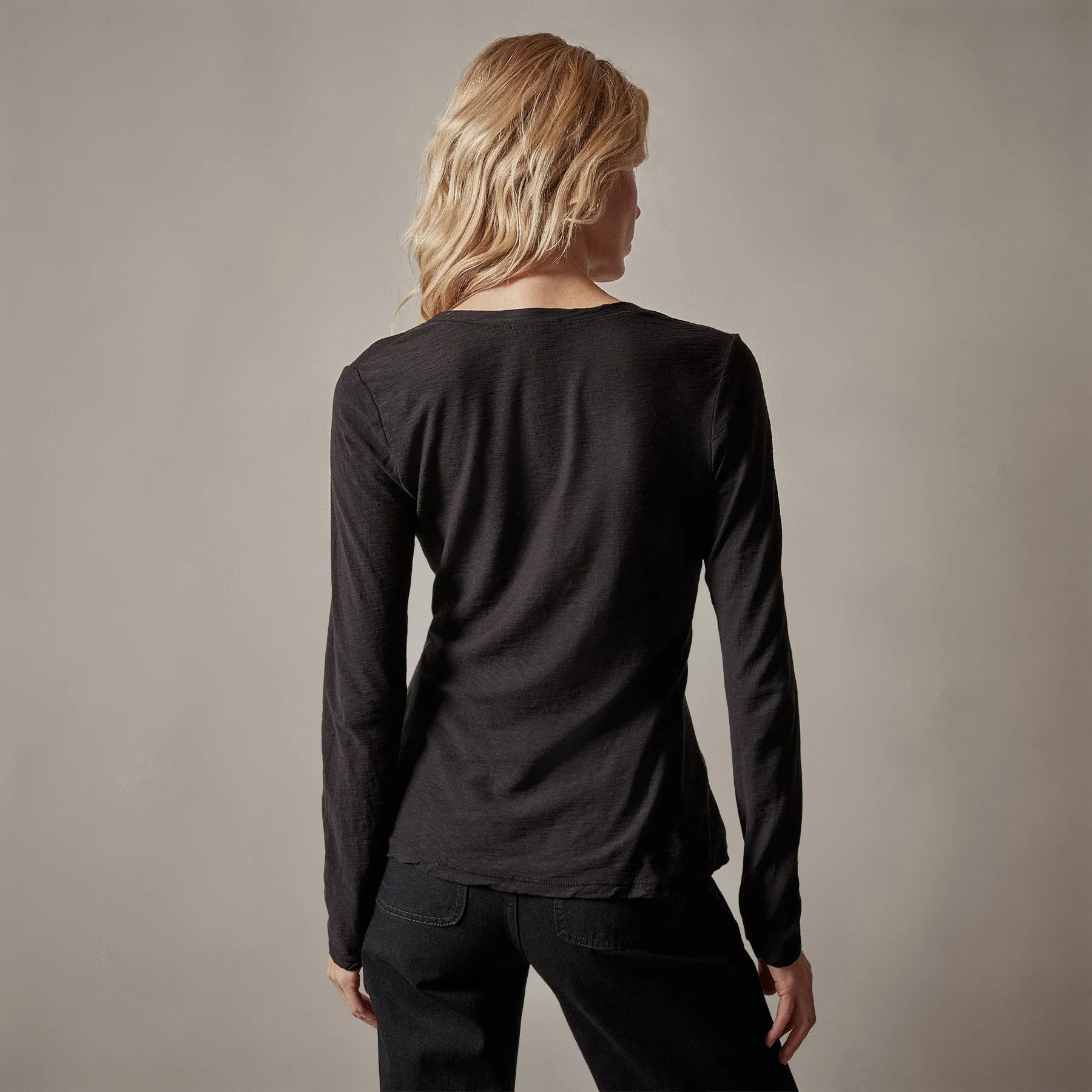 Sheer Slub Long Sleeve V Neck Tee - Black